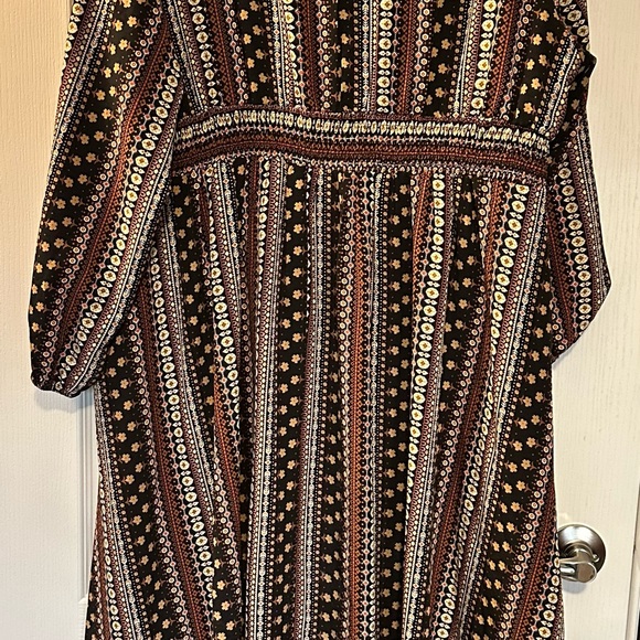 BloomChic Bandana Print Faux Wrap Shirred Dress Sz 18/20 EUC - Picture 4 of 5